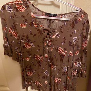 American Eagle Floral Lace up top
